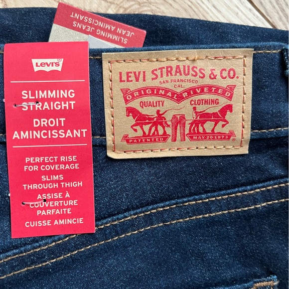LEVI’S for women 28 x 32 NEW with TAG - Picture 2 of 7